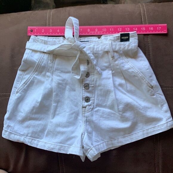 NWT Abercrombie cotton shorts 28  - Picture 2 of 9